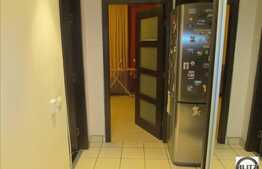 Vanzare apartament 2 camere, 50 mp plus 3 balcoane, zona Eroilor!