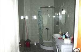 De vanzare 1 camera, 44 mp, etaj intermediar, zona strazii Tineretului!