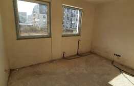 Apartament 2 camere, semifinisat, 44 mp., gradina 31 mp., zona Eroilor 
