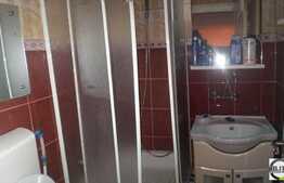 Vanzare 4 camere, 87 mp utili, zona A.Vlaicu, boxa, garaj caramida si parcare