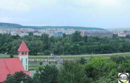 Apartament 2 camere de vanzare, 45 mp utili, zona Al. Vlahuta, cu panorama