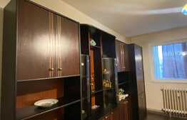 Apartament de 3 camere, decomandat, zona străzii Izlazului 