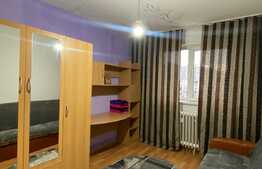 Apartament de 3 camere, decomandat, zona străzii Izlazului 