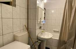 Apartament de 3 camere, decomandat, zona străzii Izlazului 