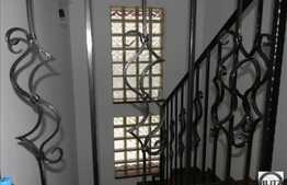 Vanzare apartament 3 camere in vila, 106 mp utili, zona Stadion CFR