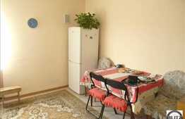 Vanzare apartament 3 camere, 73 mp utili, zona Hotel Pami