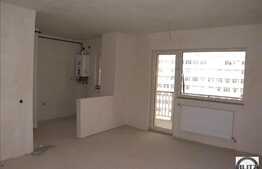 2 camere, 60 mp, semifinisat cu priveliste frumoasa asupra orasului.