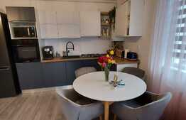 Apartament 3 camere, lux,  parcare subterana, zona Subcetate!