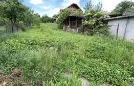 Casa compusa din 2 corpuri: 160mp utili si 1065 mp teren; Dambu Rotund!