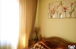 Vanzare 3 camere, 66 mp utili, zona Garii, cu garaj 20 mp din caramida, parcare