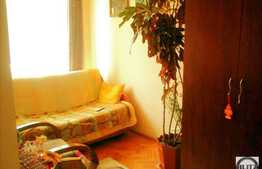 Vanzare 3 camere, 66 mp utili, zona Garii, cu garaj 20 mp din caramida, parcare