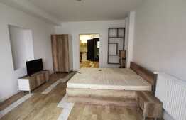 Garsoniera de 40 mp, bloc nou, zona strazii Decebal