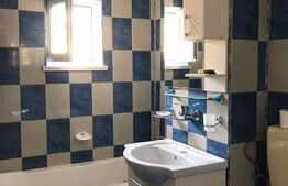 Apartament de 3 camere, 75 mp, decomandat, zona Big