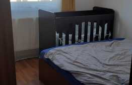 Apartament de 2 camere, balcon, semidecomandat, zona Blumăna