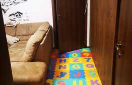 Apartament de 2 camere, balcon, semidecomandat, zona Blumăna