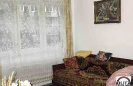 Vanzare apartament 2 camere, 47 mp utili, zona Hotel Royal, cu boxa si parcare