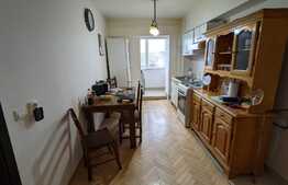 Apartament 3 camere, 77 mp, zona străzii București!