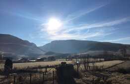 Casa individuala renovata, 2600 mp teren, panorama spre rezervatia naturala Cheile Turzii