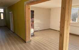 Casa individuala renovata, 2600 mp teren, panorama spre rezervatia naturala Cheile Turzii