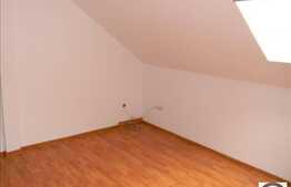 Vanzare 3 camere, 109 mp la mansarda, zona strazii Padurii