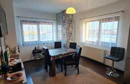 Apartament de 3 camere, 67mp, parcare, zona Stejarului