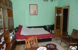 Vanzare 2 camere, 55 mp utili, zona Kaufland, cu boxa si garaj pentru 2 masini