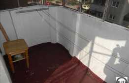 Vanzare 2 camere, 55 mp utili, zona Kaufland, cu boxa si garaj pentru 2 masini