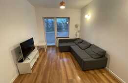 Apartament de 3 camere, parcare, 55 mp, zona Tăuți