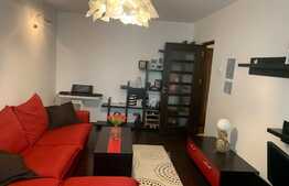 Apartament de 3 camere, decomandat, etaj intermediar, balcon, zona Răcădău