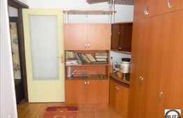 Vanzare apartament 4 camere, 53 mp utili, zona Mehedinti