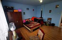 Casă de 200 mp si 800 mp teren, în Ghimbav