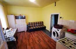 Casă de 200 mp si 800 mp teren, în Ghimbav