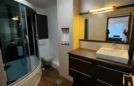 Apartament cu 3 camere, 74 mp, etaj intermediar, zona Tauti