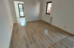 Apartament de 3 camere, 60 mp gradina, parcare, zona Sub Cetate!