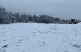 Teren extravilan de 2100 mp in zona Wonderland