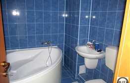 Vanzare 3 camere, 64 mp utili, zona Oncos, cu terasa si loc de parcare