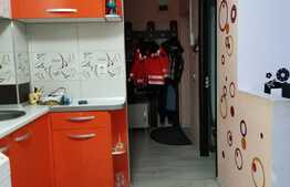 Apartament 3 camere, balcon inchis, boxa, loc parcare! Zona strazii Sesul de Sus!