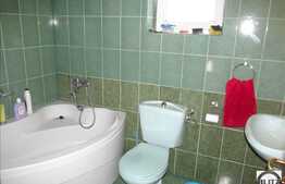 Apartament 3 camere de vanzare, 64 mp utili, zona M. Zaciu, cu 2 parcari