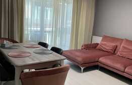 Apartament de lux cu 2 camere, 60 mp, decomandat, dressing, zona Alverna