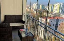 Apartament de lux cu 2 camere, 60 mp, decomandat, dressing, zona Alverna