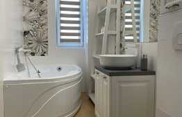 Apartament de lux cu 2 camere, 60 mp, decomandat, dressing, zona Alverna