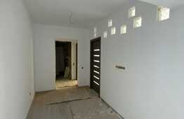 Apartament de 2 camere, decomandat, in curs de finisare, zona semicentrala