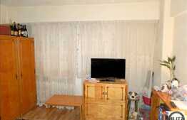 De vanzare 1 camera decomandata,35 mp, Piata Mihai Viteazul, cu loc de parcare