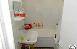 De vanzare 1 camera decomandata,35 mp, Piata Mihai Viteazul, cu loc de parcare