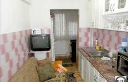 De vanzare 1 camera decomandata,35 mp, Piata Mihai Viteazul, cu loc de parcare