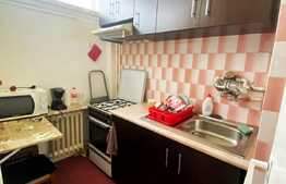 Garsoniera confort I, 28 mp utili plus balcon, zona Parang