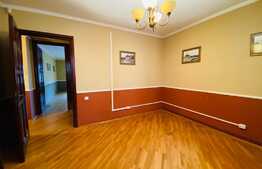 Birou Elegant, 5 incaperi, 140 mp, cladire istorica emblematica!