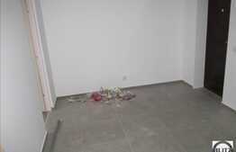 Apartament 3 camere, pe 2 nivele, 30 mp utili, decomandat, zona Albac!