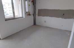 Apartament semifinisat, 2 camere, 49 mp, loc de parcare, zona Cetatii!