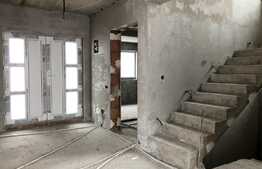 Cauti o casa cu personalitate, suprafete generoase de peste 230 mp si 600 mp teren?